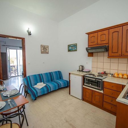 Astrakeri Lena'S Apartments מראה חיצוני תמונה