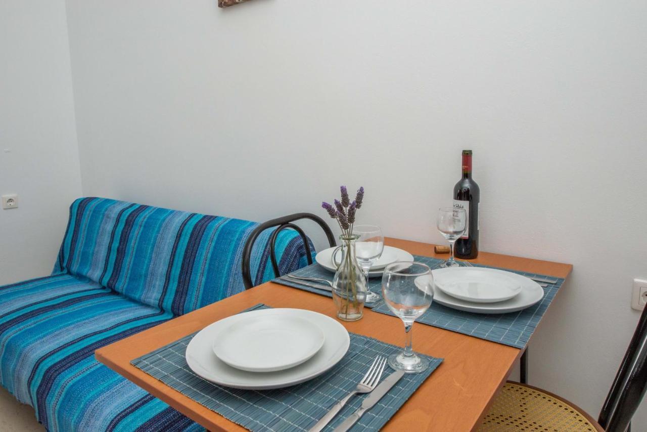 Astrakeri Lena'S Apartments מראה חיצוני תמונה