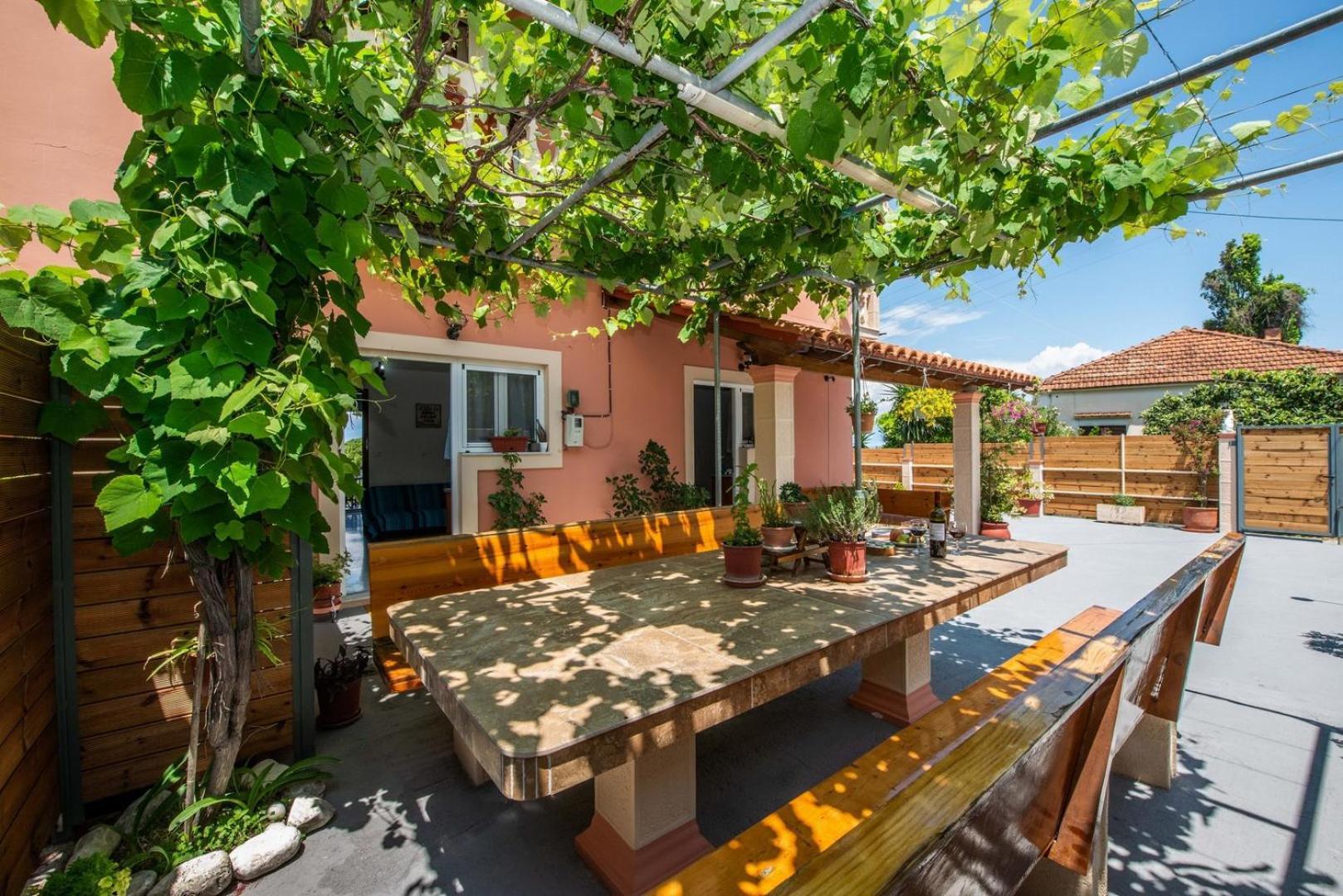Astrakeri Lena'S Apartments מראה חיצוני תמונה